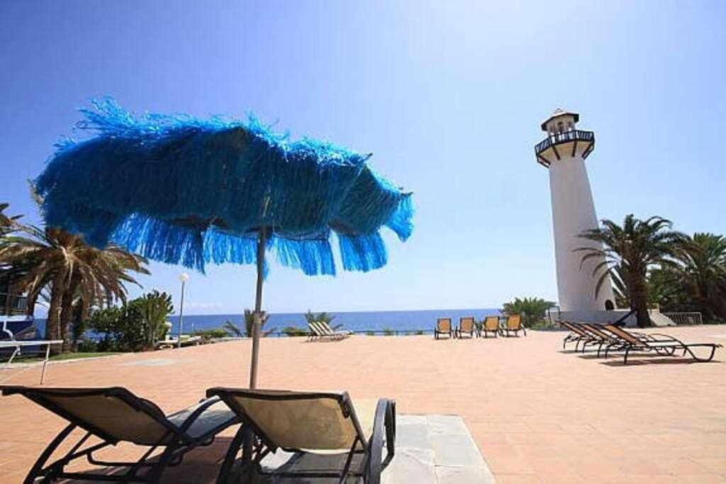 Bonito Apartamento Con Vista Al Mar Playa Del Aguila  Екстериор снимка