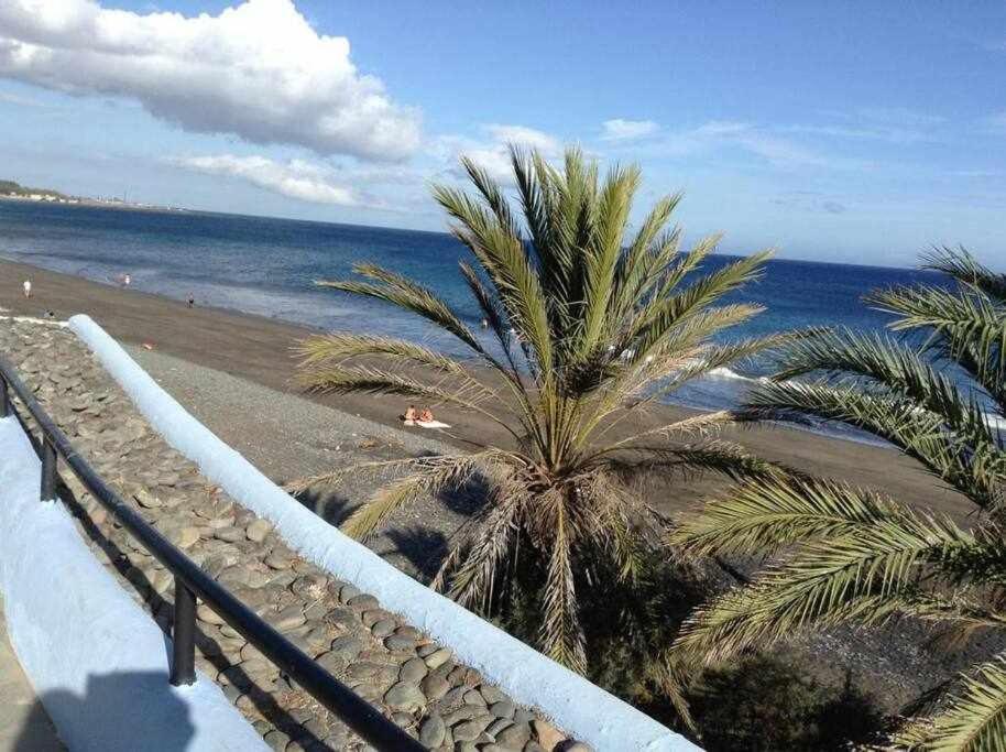 Bonito Apartamento Con Vista Al Mar Playa Del Aguila  Екстериор снимка